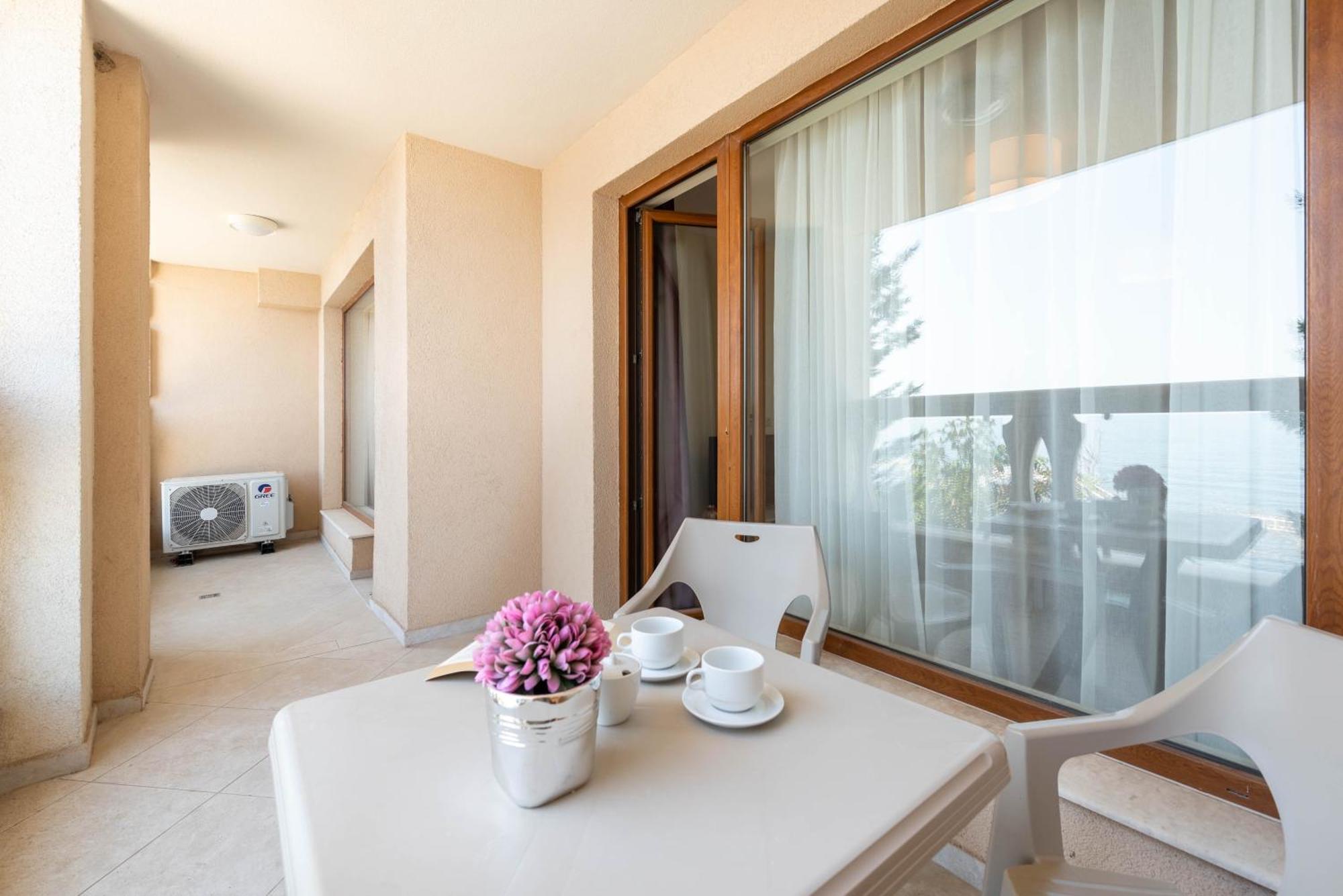 Luxurious And Panoramic Apartments At The Beach In La Mer Complex Złote Piaski Zewnętrze zdjęcie